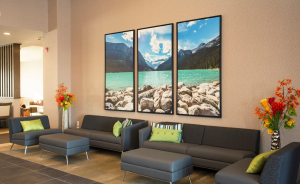 wingate by wyndham calgary airport -lobby.png